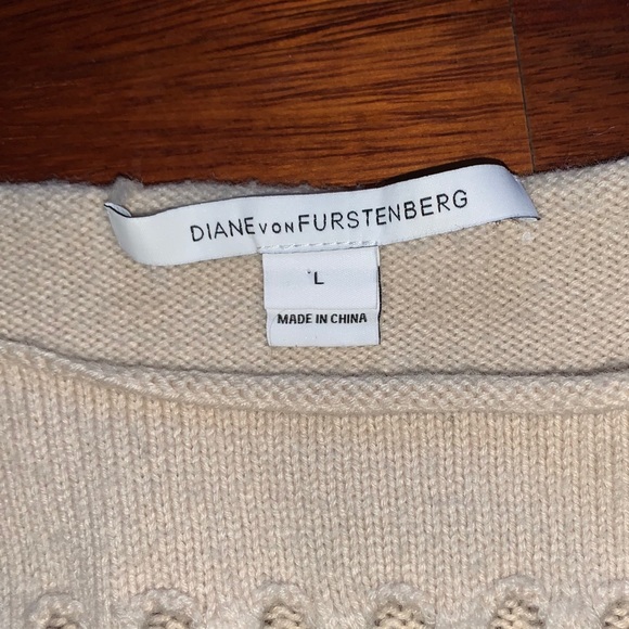 DIANE VON FURSTENBERG HOLE SWEATER SIZE M L - Picture 8 of 12